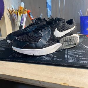 Air max size 3y. Great condition. Normal Wear and tear.